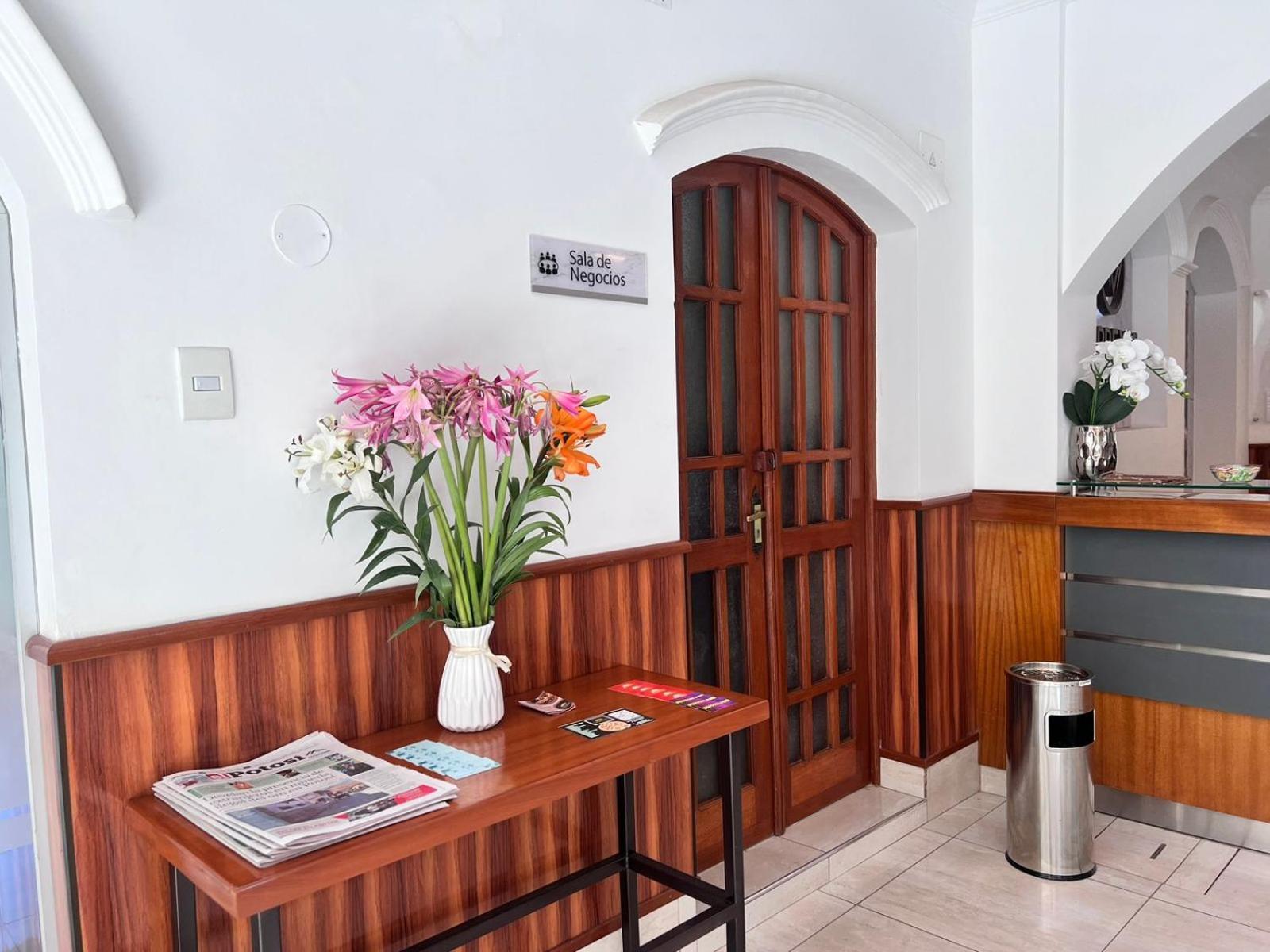Virreyes Hotel Potosi Luaran gambar